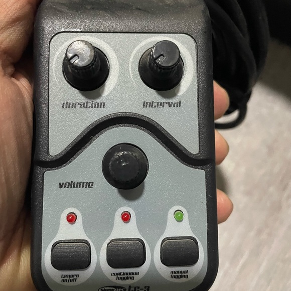 Controller For For Machines Showtec , with volume control . - Picture 1 of 6